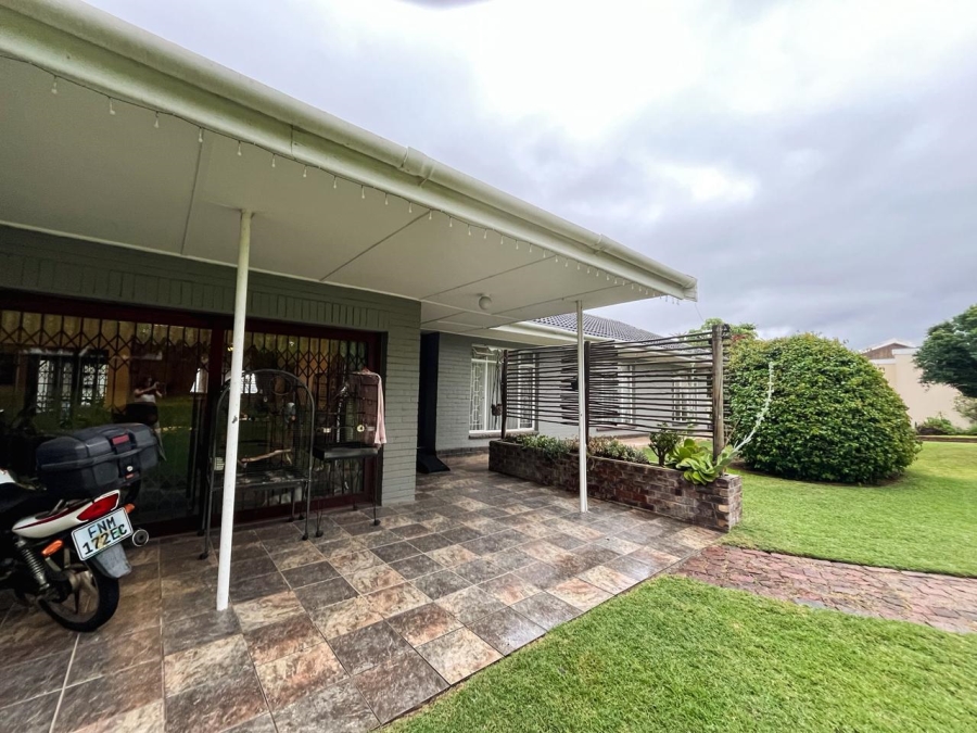 4 Bedroom Property for Sale in Vanes Estate Eastern Cape